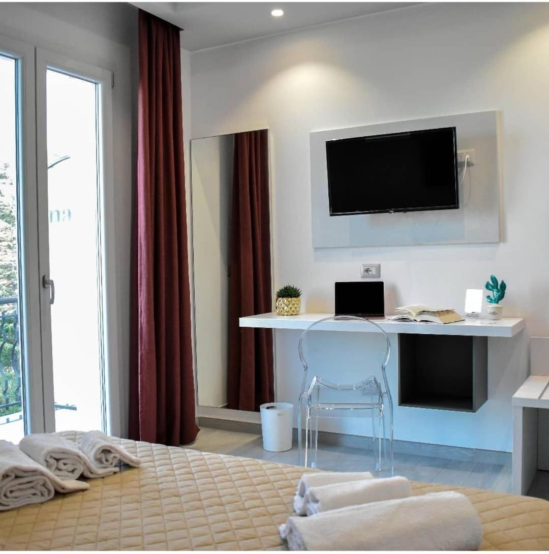 Nnakkara Guest House Санто Стефано ди Камастра Екстериор снимка